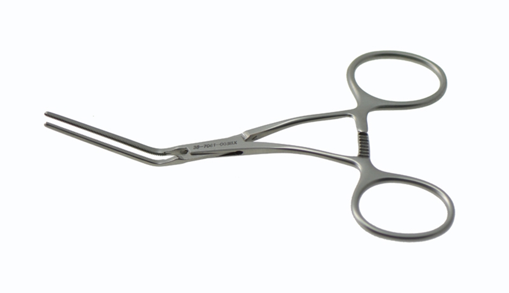 Neonatal Vascular Clamp, Curved Shanks, Calibrated Jaws 1.0 Mm Wide, Horizontal Serrations, Angled Jaws 30 Degrees, 5" (12.5 Cm)